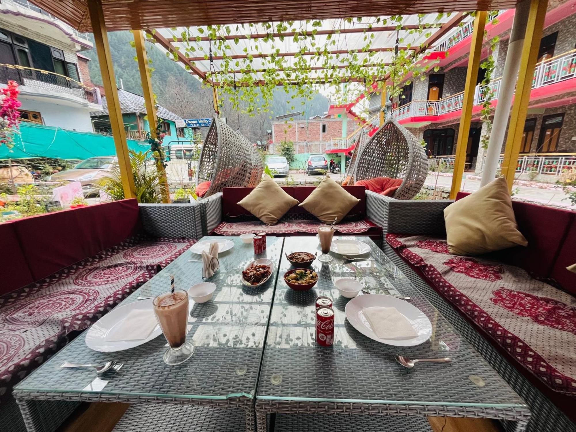 Russian Unit Kasol By Valley Extérieur photo