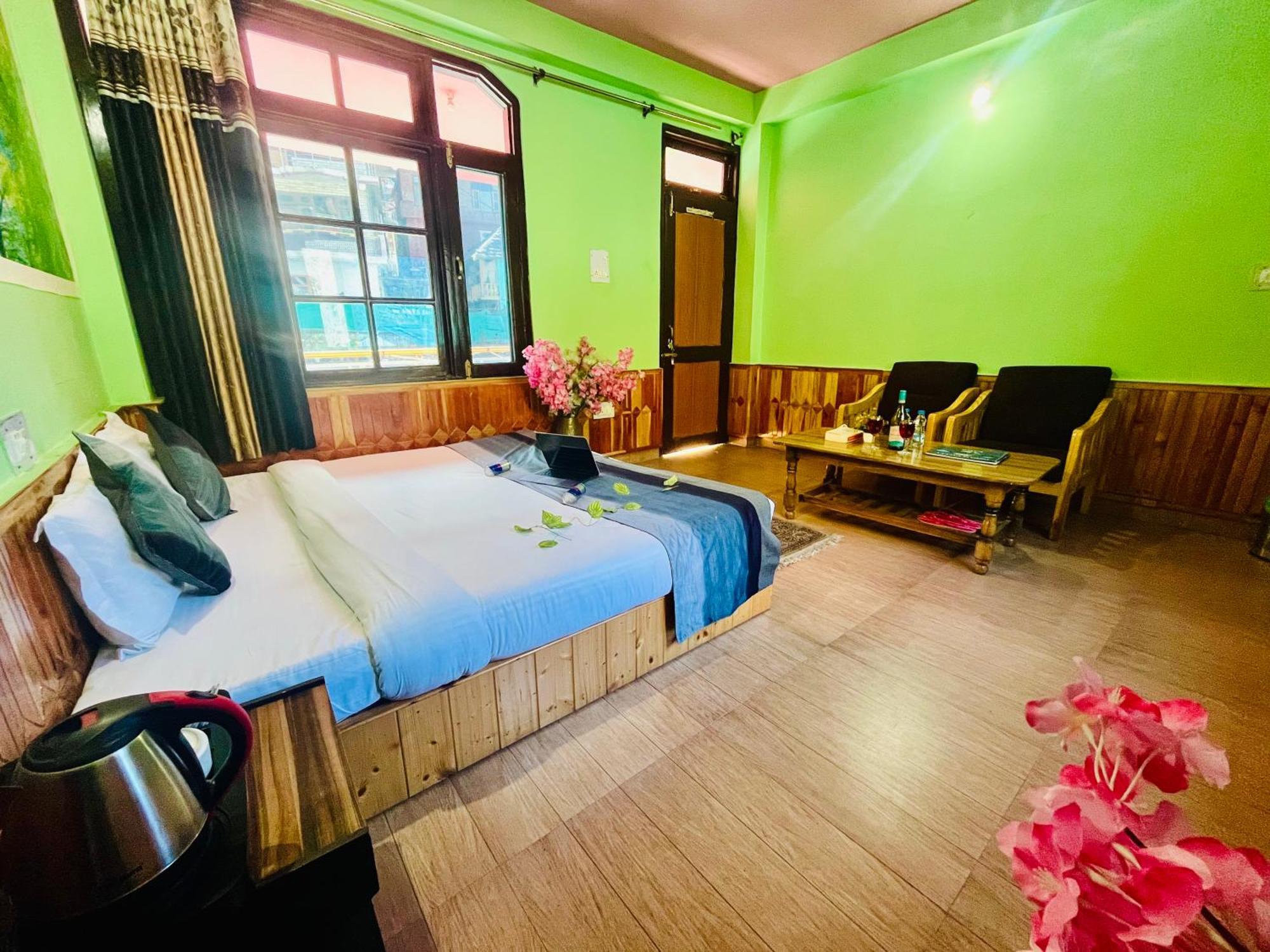 Russian Unit Kasol By Valley Extérieur photo