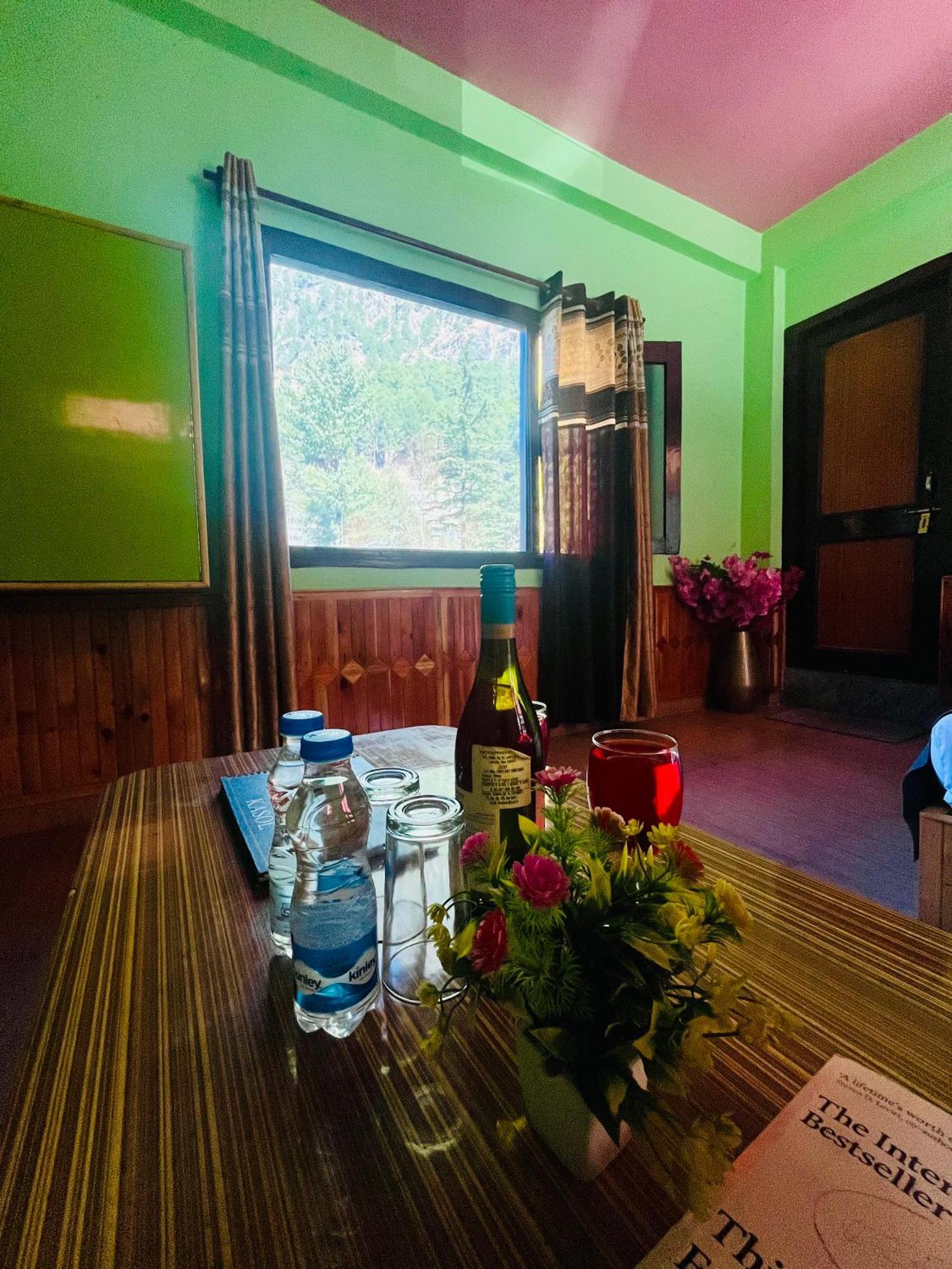 Russian Unit Kasol By Valley Extérieur photo