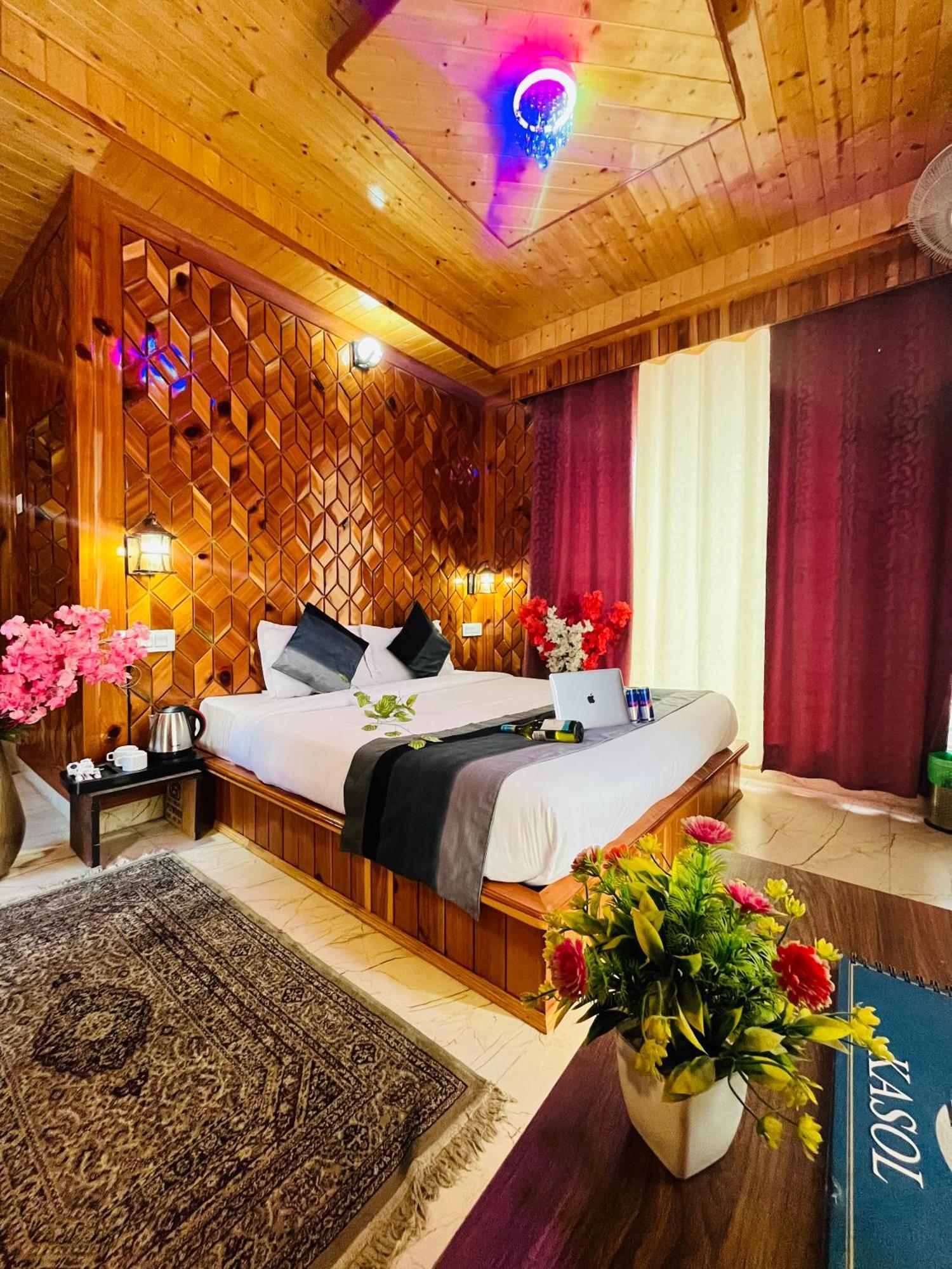 Russian Unit Kasol By Valley Extérieur photo